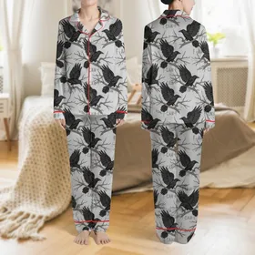 Women's All-Over Realistic Black Crows on Dark Gnarled Branches Light Grey Art Satin Pajamas Set