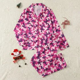 Women's Dynamic Organic Amoeba Abstract Camouflage Blush Pink Fuchsia Eggplant Pattern Satin Pajamas Set