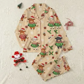 Highland Cow Christmas: Adorable Cows in Festive Sweaters, Santa Hats, Holly & Gifts - Festive Wear Satin Pajamas Set