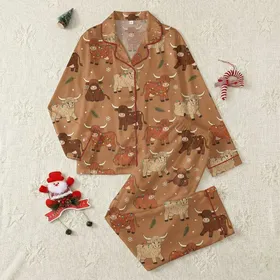 Highland Cow Lovers' Whimsical Christmas Highland Cows Seamless Pattern with Festive String Lights Satin Pajamas Set