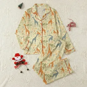 Giraffe Lovers' Whimsical Savanna Playful Giraffe Print Sleep Set Satin Pajamas Set