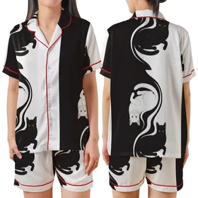 Cat Lovers' Sweeping S-Curve Matte Black Pure White Cat Duality Realistic Illustration Golden Eyes Satin Short-Sleeve Pajamas Set