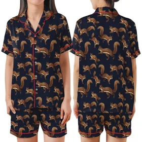 Nature Lovers' Realistic Warm Brown Squirrels Dark Navy Seamless Climbing Wildlife Pattern Satin Short-Sleeve Pajamas Set