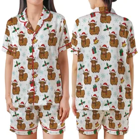Highland Cow Christmas Pajamas: Whimsical Santa Hat & Scarf Pattern Satin Short-Sleeve Pajamas Set