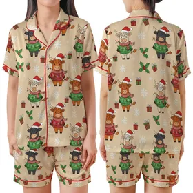 Highland Cow Christmas: Adorable Cows in Festive Sweaters, Santa Hats, Holly & Gifts - Festive Wear Satin Short-Sleeve Pajamas Set