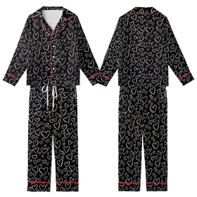 Casual Heart Enthusiast: Scattered White Outline Heart Doodles Black – Everyday Print Design Kid Satin Pajamas Set
