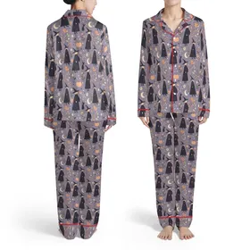 Witches & Autumn Flora Lavender Pattern: Robes, Broomsticks, Black Cat Silhouettes Satin Pajamas Set
