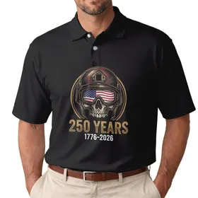 Weathered Skull Military Helmet American Flag - USA 250 Years of Freedom 1776-2026 Men's Polo Shirt