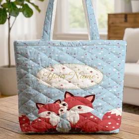 Nuzzling Foxes Gold Medallion Stars Hearts - Everyday Carry Gift for Fox Lover Quilted Tote Bag