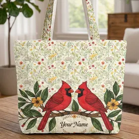 Red Cardinals Wildflower Leaves Floral Wreath - Wildlife Lover Gift Quilted Tote Bag