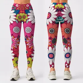Retro 70s Garden Floral With Daisies And Hippie Flower Power For Festival Style Vibes Leggings
