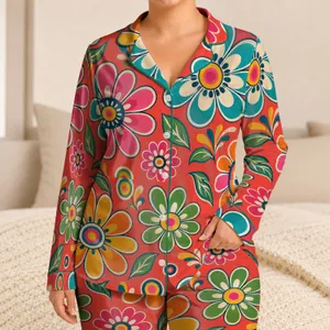 Retro Pop Art Daisies for Cheerful Weekend Lounging and Relaxed Evenings Satin Pajamas Set