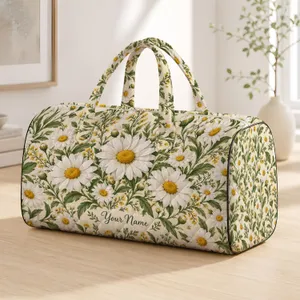 Cream Daisy Meadow Blooms for Relaxed Weekend Getaways and Sunny Beach Escapes Outdoors Quilted Weekend Bag