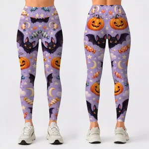 Cute Bats, Pumpkins and Candy for Whimsical Halloween Celebrations Leggings