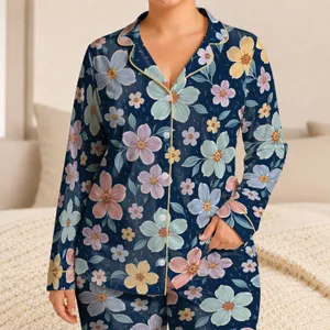 Colorful Daisy Blooms for Cozy Summer Evenings and Relaxed Homewear for Women Satin Pajamas Set
