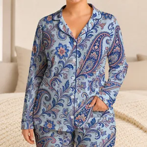 Ornate Paisley Leaves for Cozy Holiday Lounging and Relaxed Evenings, Plus Size Women Satin Pajamas Set