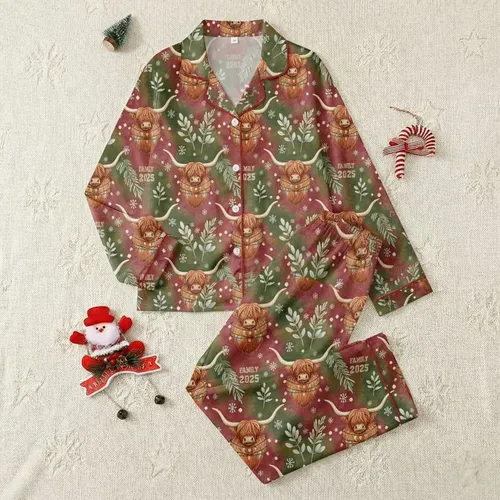 Family Reunion Gatherings Muted Crimson Olive Watercolor Highland Cow Christmas Lights & Pine Pattern, Distressed Vintage Art Satin Pajamas Set