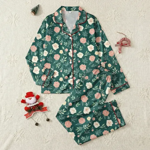 Bridesmaids' & Bridal Party Elegant Emerald Green Botanical Rose Peony Pattern Satin Pajamas Set