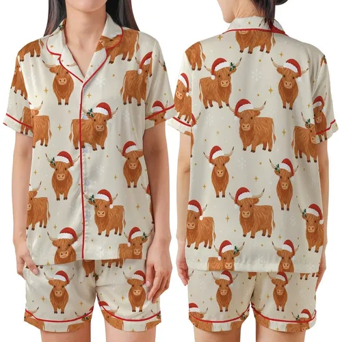 Highland Cow Lover: Santa Hat Highland Cow Pattern with Mistletoe & Snowflakes - Cozy Holiday Accent Satin Short-Sleeve Pajamas Set