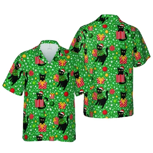 Black Cats in Santa Hats & Sweaters with Gift Boxes Ornaments Emerald Green Hawaiian Design Short-sleeve Hawaiian Shirt