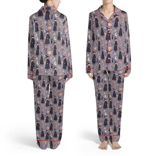 Witches & Autumn Flora Lavender Pattern: Robes, Broomsticks, Black Cat Silhouettes Satin Pajamas Set