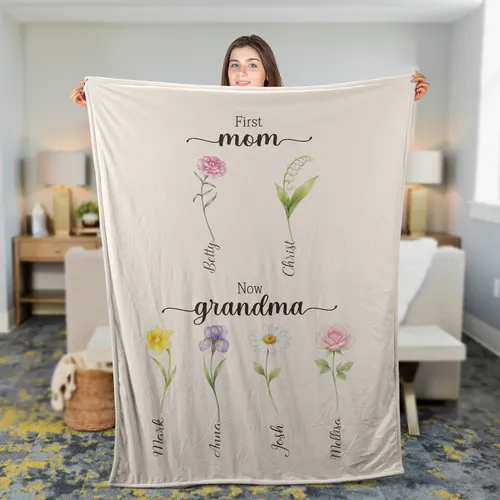 Personalized Custom Flower Blanket, Mom Blanket with Kids Name, First Mom Now Grandma Sign, Birth Flower Blanket, Gift for Mom, Mother's Day Gift