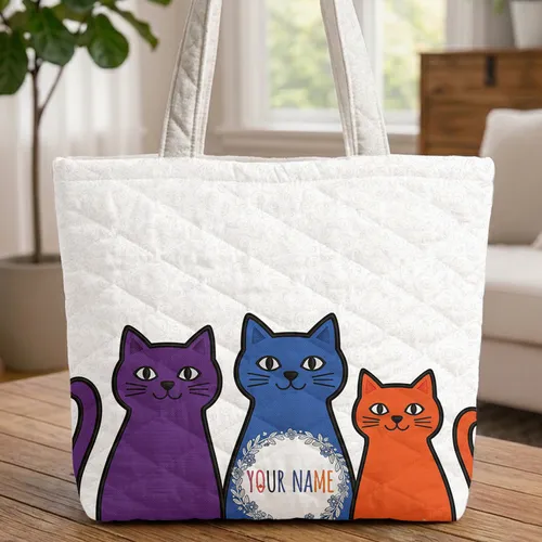 Three Cats Floral Wreath Swirling Scrollwork Dots Leaves - Everyday Carry Cat Lover Gift Quilted Tote Bag