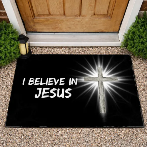 I Believe in Jesus Wooden Cross Light Rays - Faith Home Decor Gift for Christians Doormat