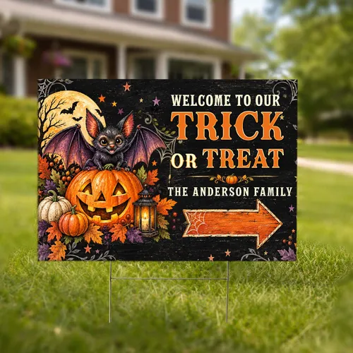 Personalized Halloween Welcome Yard Sign – Custom Family Name Lawn Sign, Trick or Treat Outdoor Decor