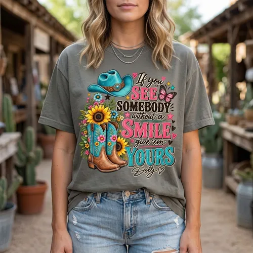 Dolly Parton Inspired Quote T-Shirt, If You See Somebody Smile Cowgirl Western Country Music Tee