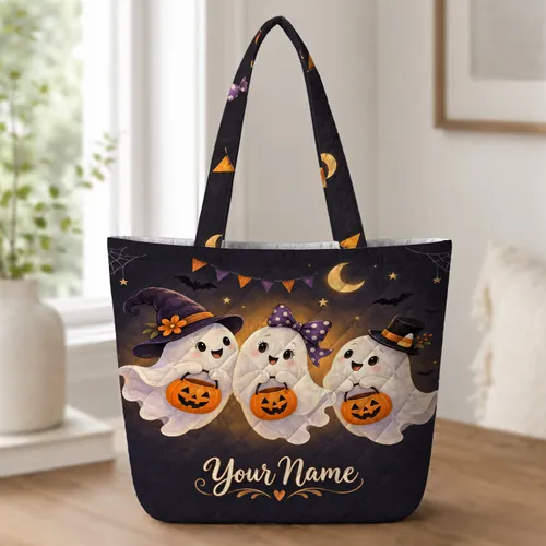 Cute Ghost Trio Halloween Trick Or Treat Keepsake For Spooky Season Fans And Autumn Nights Quilted Tote Bag