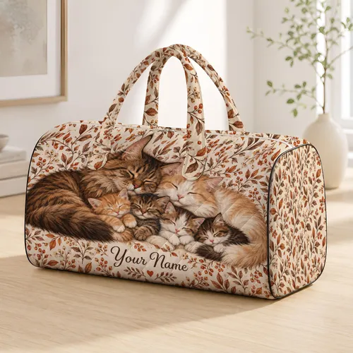 Sleepy Cat Family for Cozy Weekend Getaways and Relaxing Travel for Cat Lovers Quilted Weekend Bag